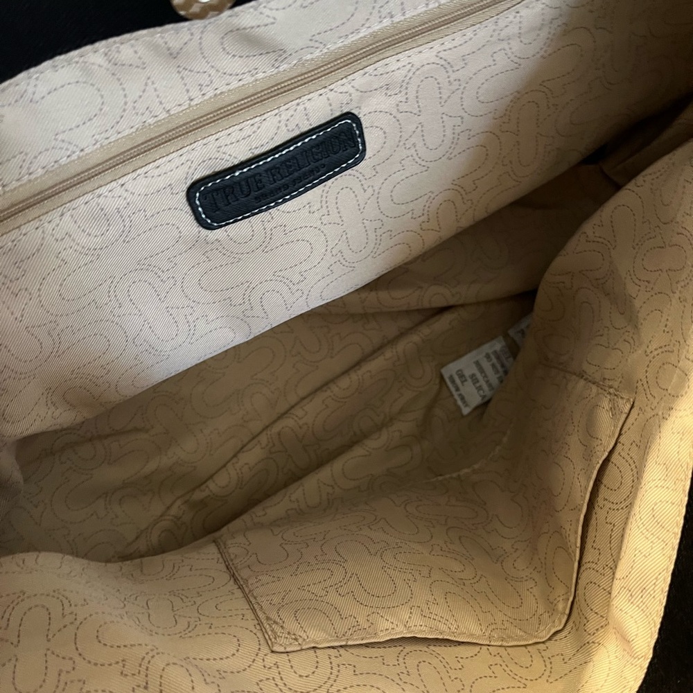 True Religion bag - Picture 4 of 4